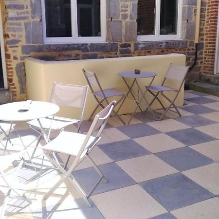 Comme Chez Soi Apartment Givet Exterior photo